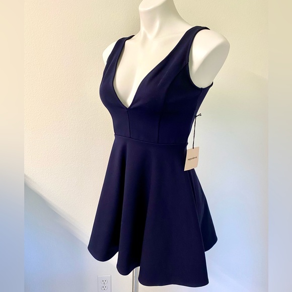 Superdown Navy Skater Deep V Mini Flare Dress NWT Small Revolve - Picture 2 of 6